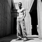 LIGHT WASH HEAVY CARGO POCKET JEANS