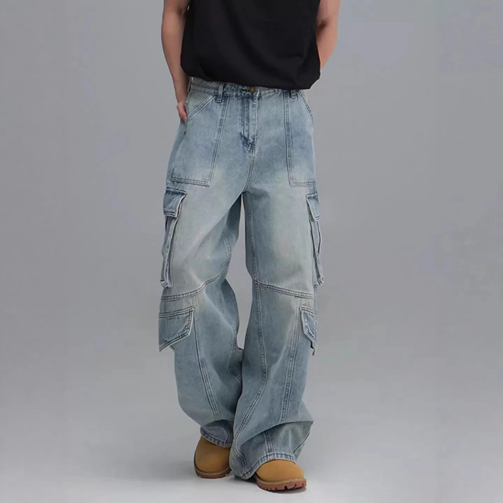 LIGHT WASH HEAVY CARGO POCKET JEANS