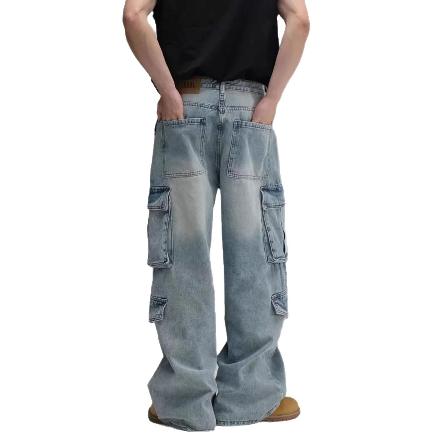 LIGHT WASH HEAVY CARGO POCKET JEANS